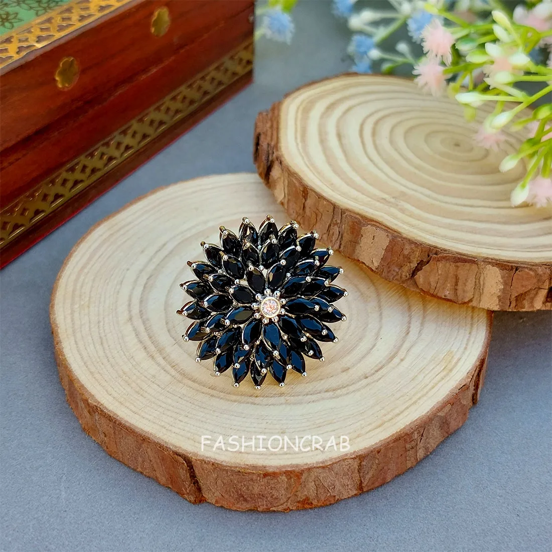 Alice Cocktail Ring - Black