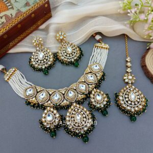 Archie Necklace and Earring Set - Green