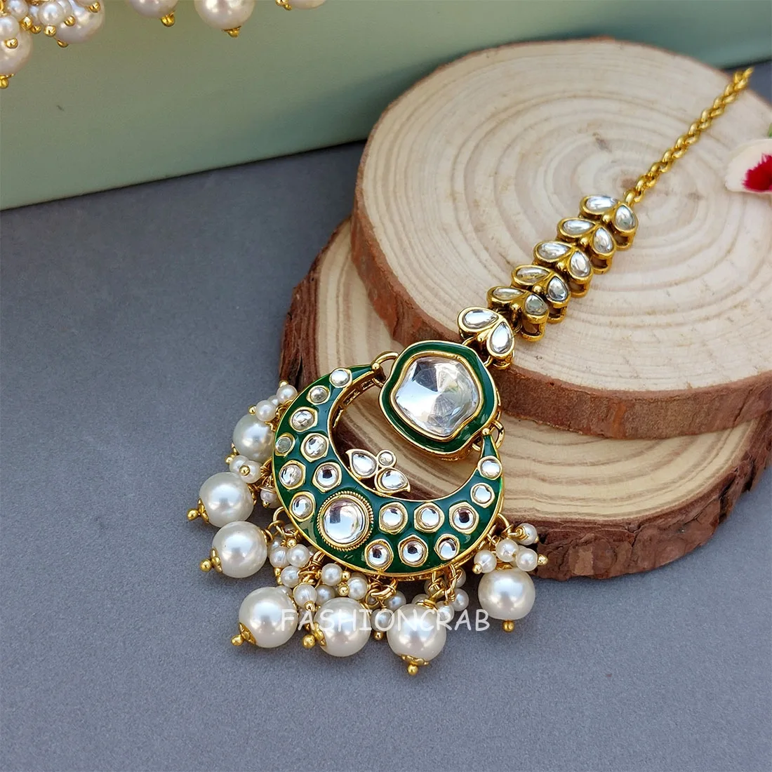 Gurleen Maangtikka with Earrings - White