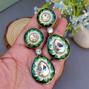 Inaya Kundan Earrings - Green