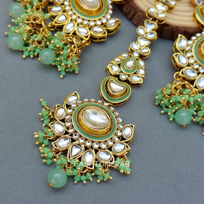 Ishira Kundan Earrings and Maangtikka - Green