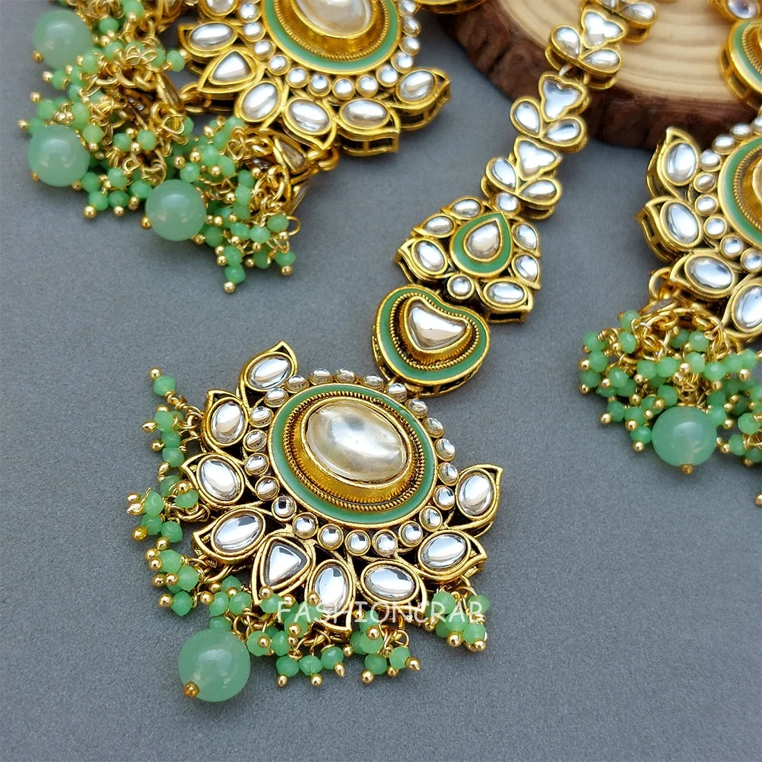 Ishira Kundan Earrings and Maangtikka - Green