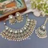 Neesha Traditional Jewellery Set - White Neesha Traditional Jewellery Set - White