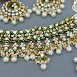 Ruchika Kundan Choker Set