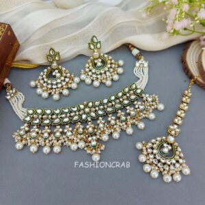 Ruchika Kundan Choker Set