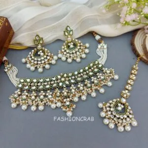 Ruchika Kundan Choker Set