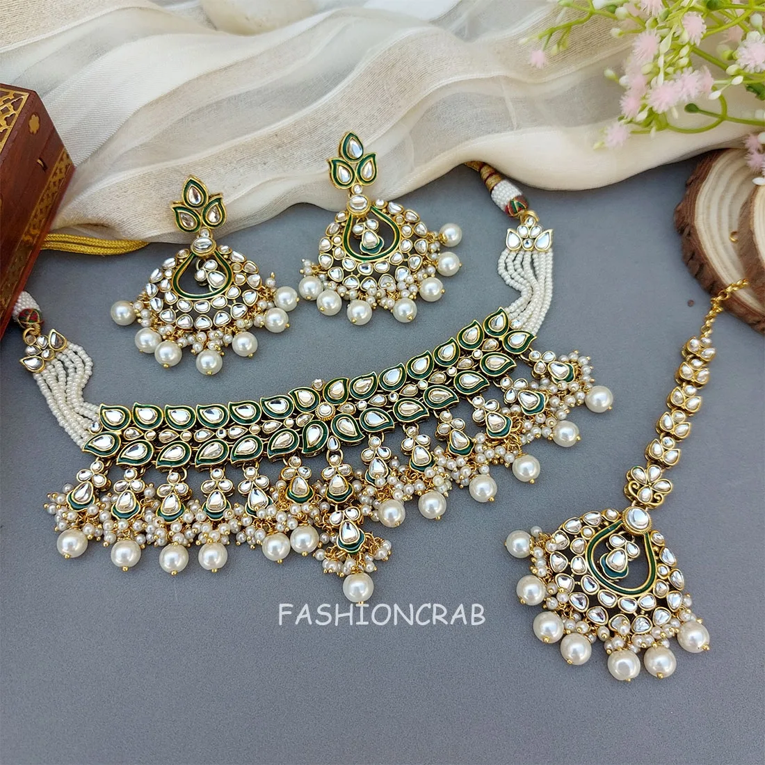 Ruchika Kundan Choker Set