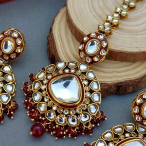 Shehnaz Maangtikka with Earrings - Maroon