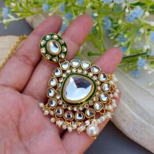 Shehnaz Maangtikka with Earrings - White