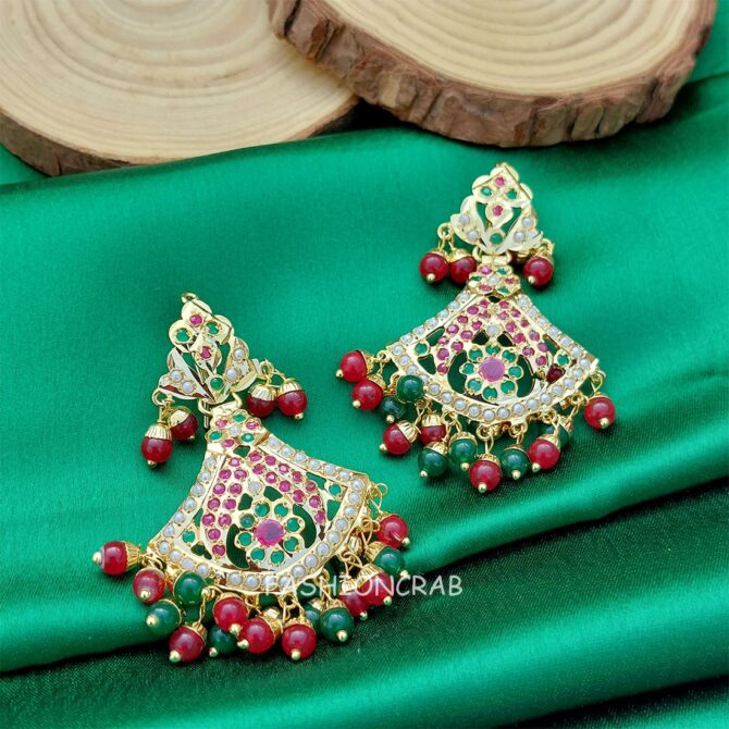 Jadau Pendant Set