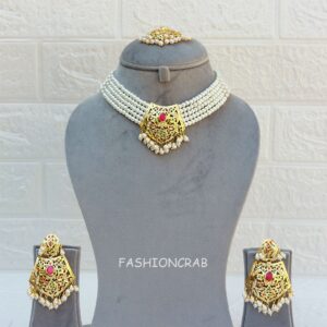 Surveen Jadau Jewellery Multicolor