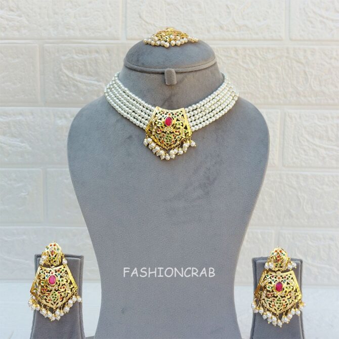 Surveen Jadau Jewellery Multicolor