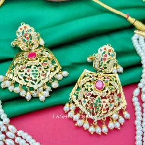 Surveen Jadau Jewellery Multicolor