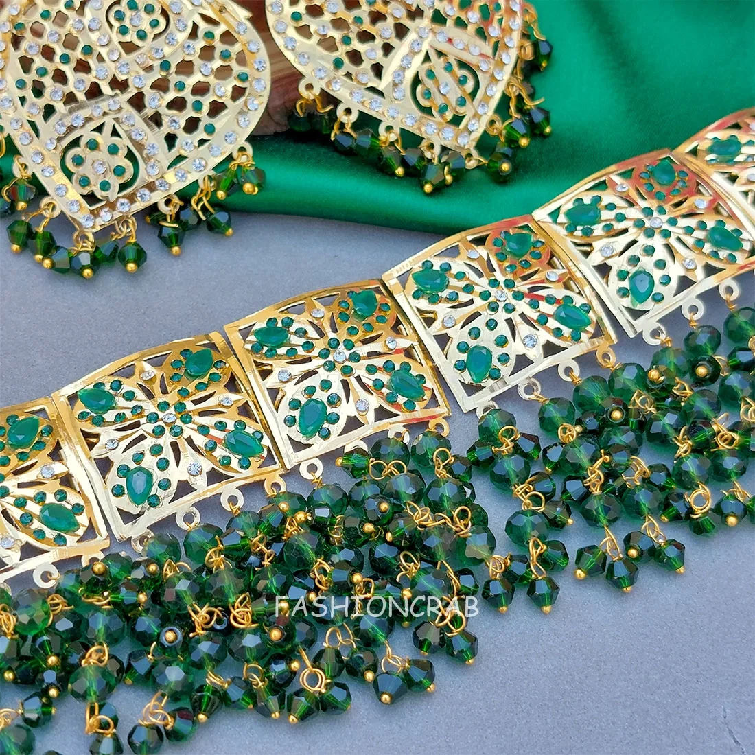 Bani Long Necklace Set Green