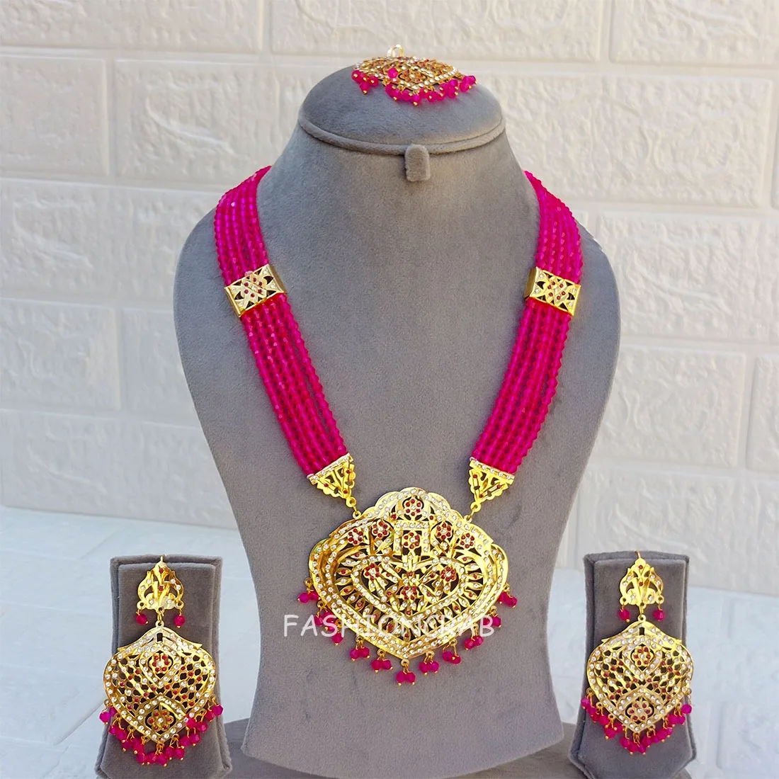 Katrina Long Necklace Pink