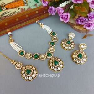 Kareena Green Kundan Set