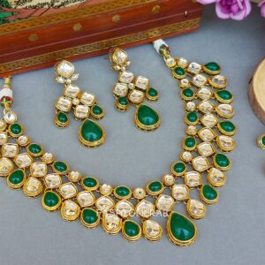 Kundan Necklace for Green Saree