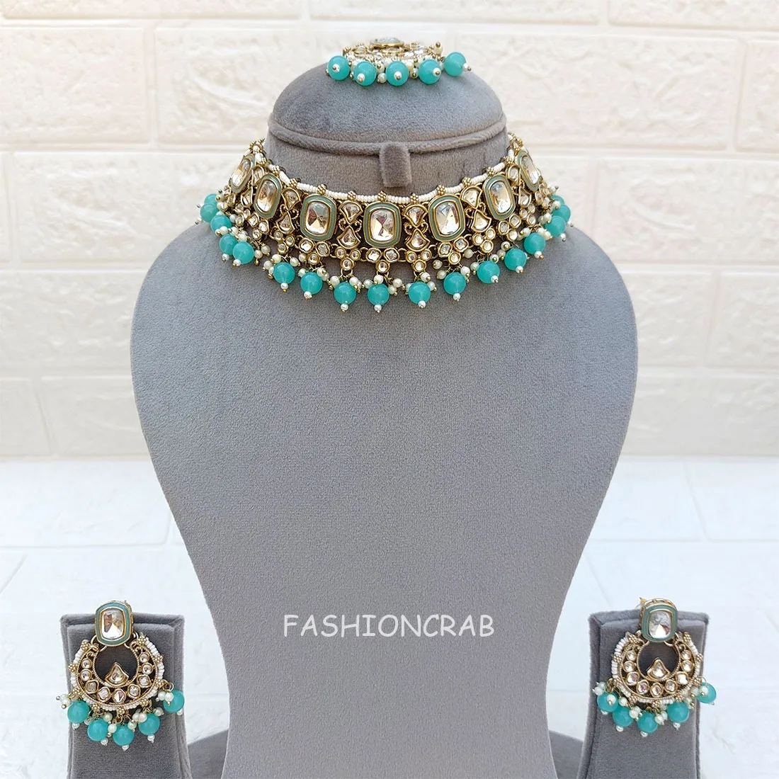 Pari Kundan Choker Set Blue