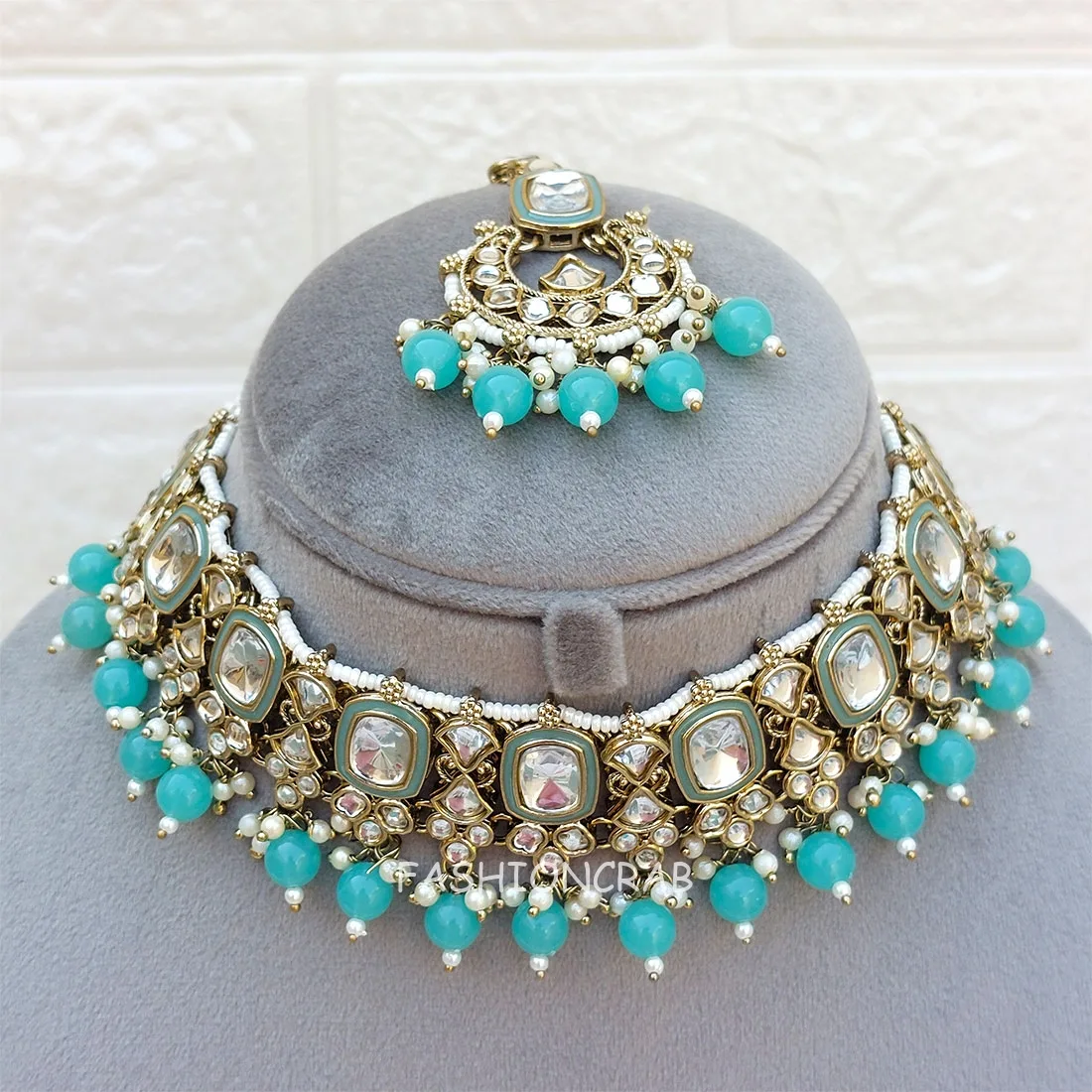 Pari Kundan Choker Set Blue