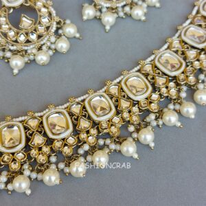 Pari Kundan Choker Set White