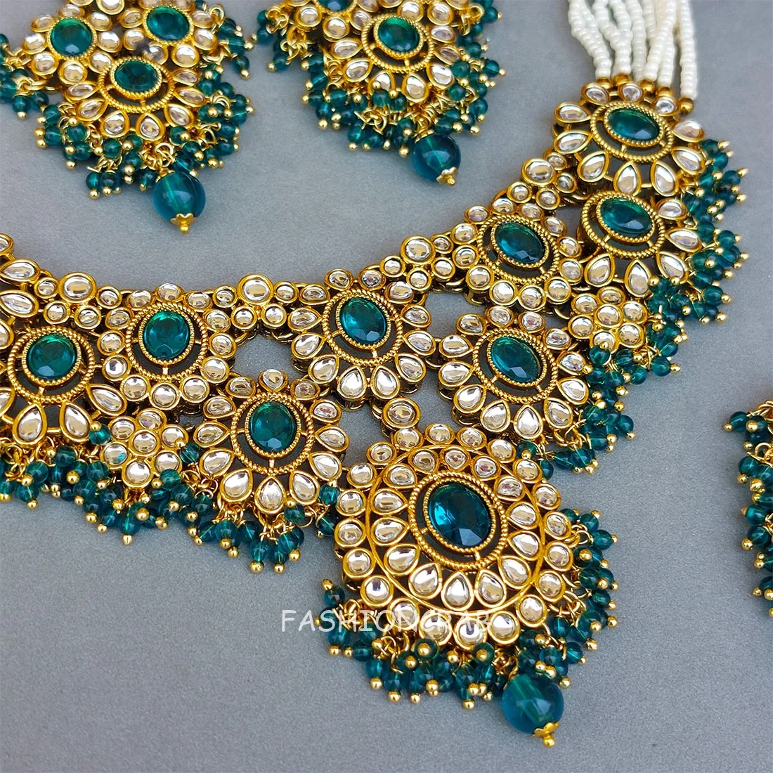 Sanya Peacock Blue Choker Set