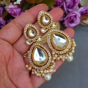 Tanishka Kundan Jewellery Set White