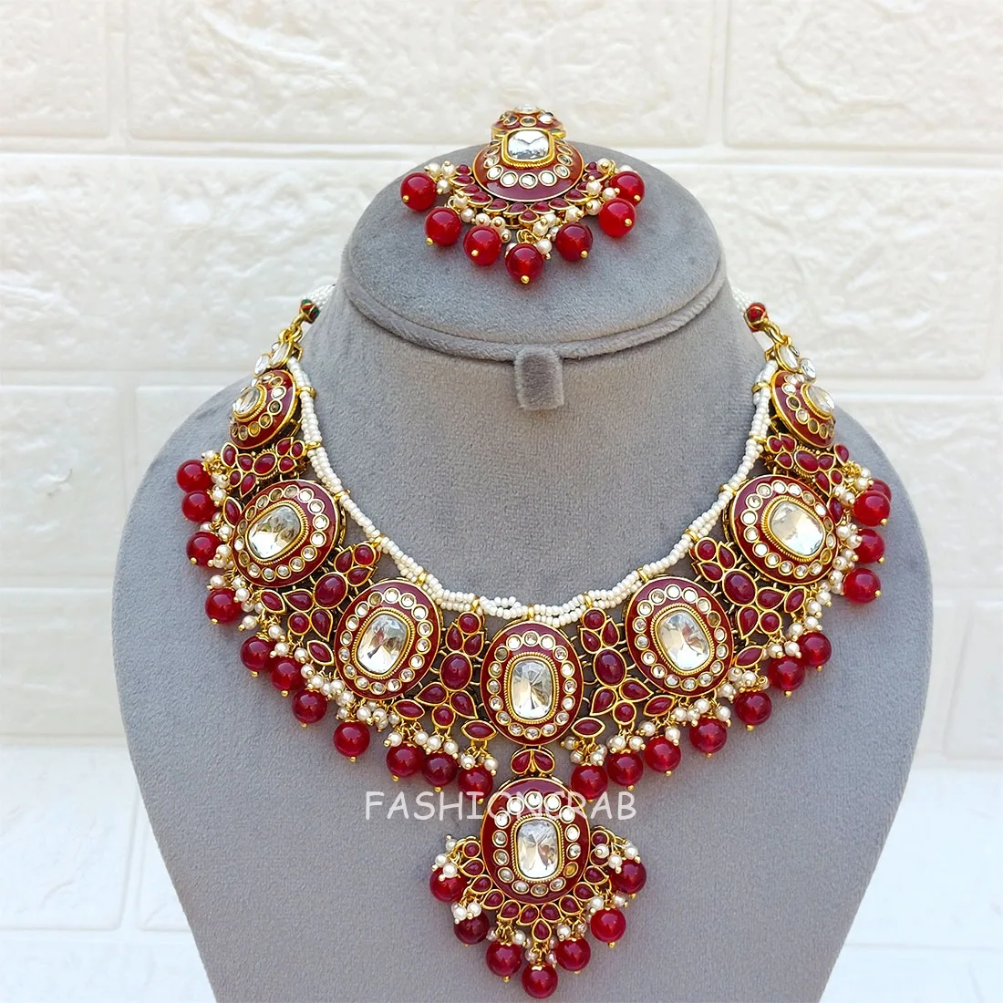 Vasundhara Maroon Kundan Necklace