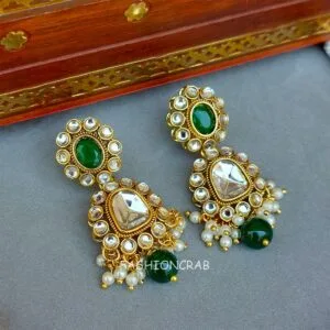 Yukti Kundan Set for Green Saree