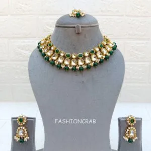 Yukti Kundan Set for Green Saree