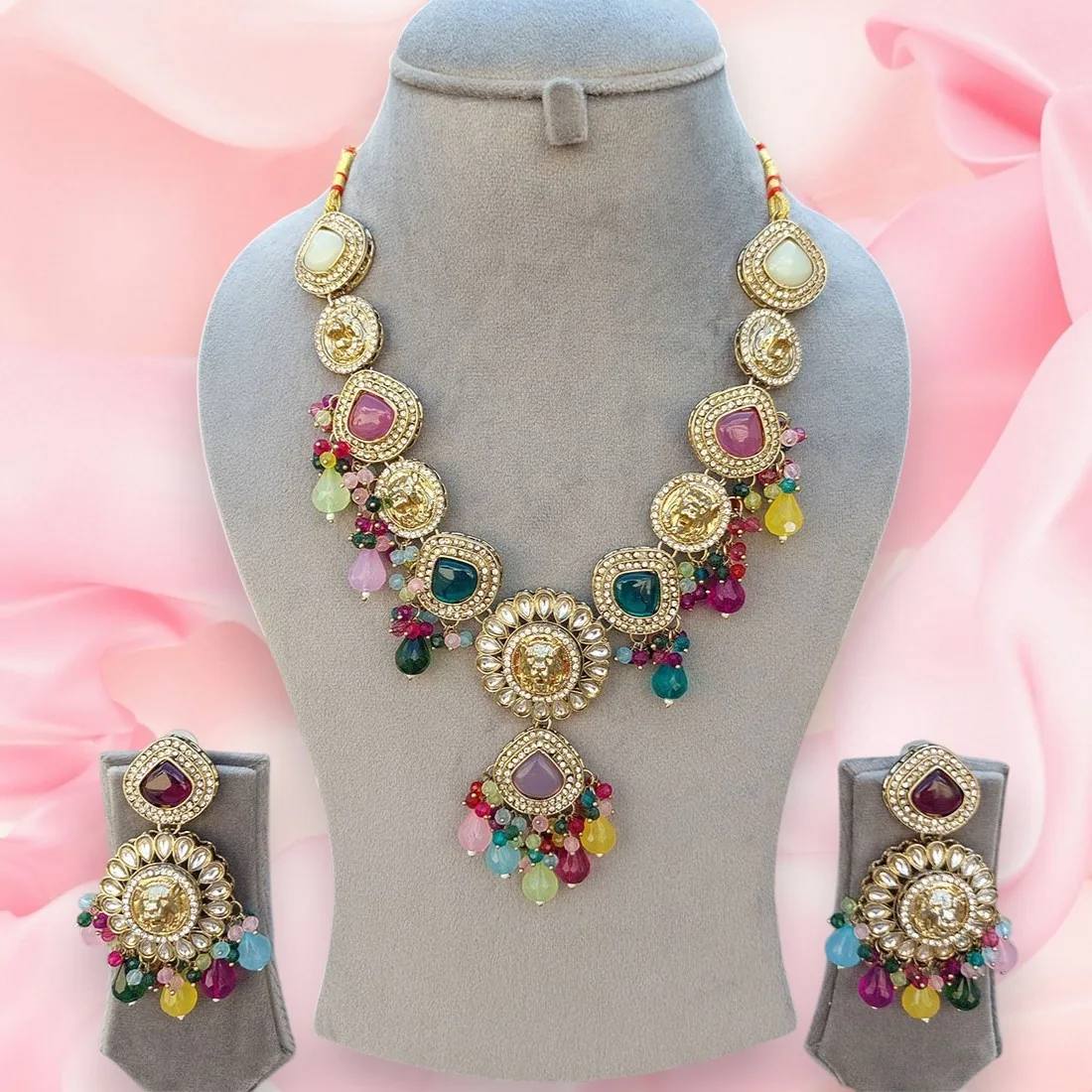 Inayat Kundan Necklace - Multicolor