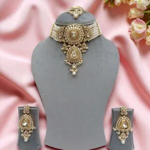 White Pearl Kundan Jewellery Set
