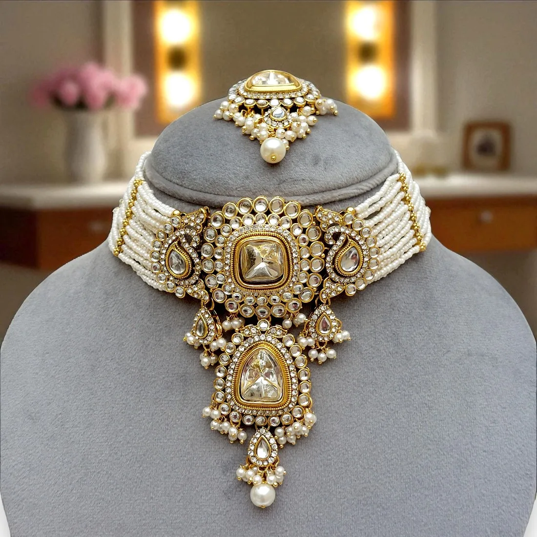 White Pearl Kundan Jewellery Set