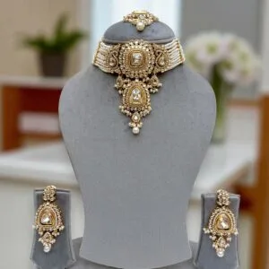 White Pearl Kundan Jewellery Set