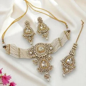 White Pearl Kundan Jewellery Set
